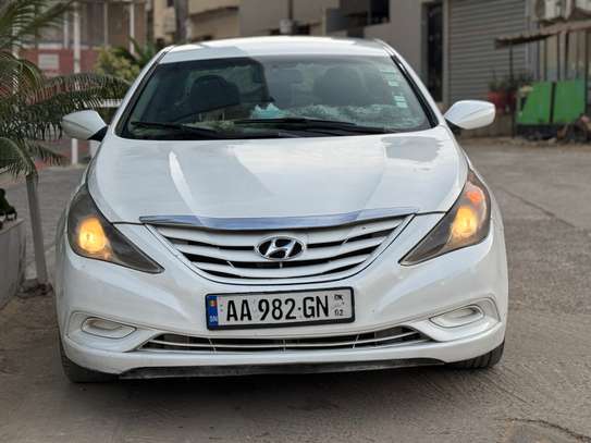 Hyundai Sonata image 2