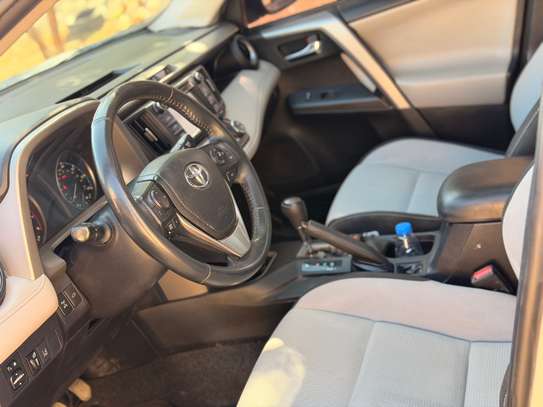 TOYOTA RAV4 XLE AWD 2018 image 12