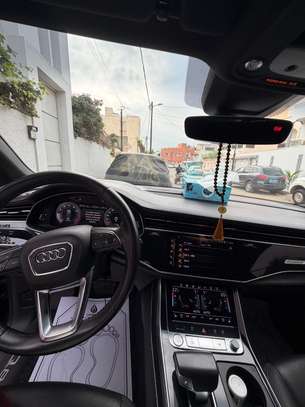 Audi Q8 2019 image 12
