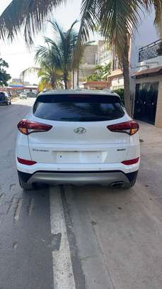 HYUNDAI TUCSON 2016 image 3