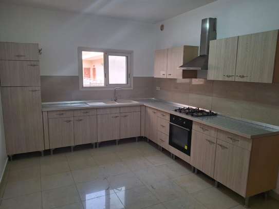 Appartement F4 à louer à Fann Résidence image 3