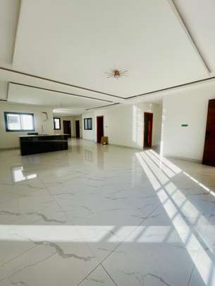 Appartement de type F4 à louer Ngor Virage image 15