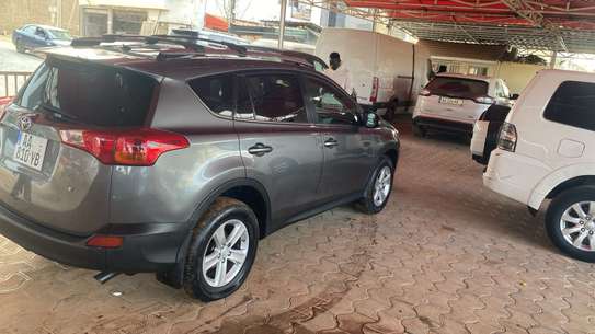 RAV4 2014 image 10