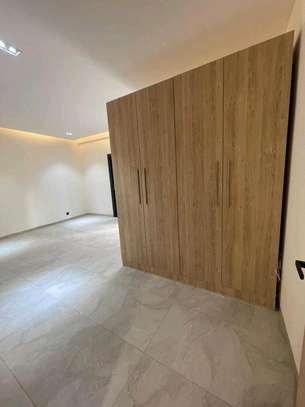 Appartement F4 grand haut standing au plateau image 9