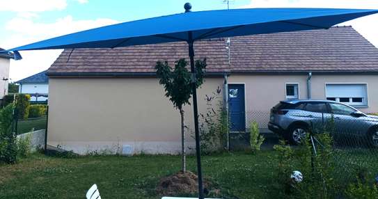 Échelle escabeau, parasols de terrasse image 3