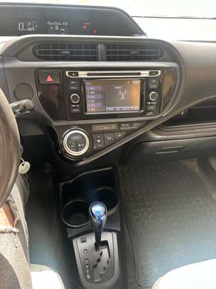 Toyota Prius hybride 2016 image 10