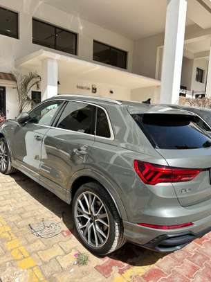 Audi Q3 S Line 2019 image 2