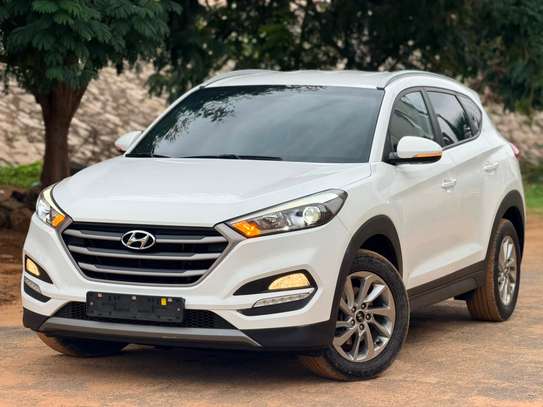 Hyundai tucson image 3