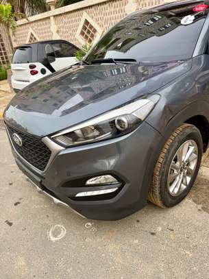 HYUNDAI TUCSON 2018 image 3