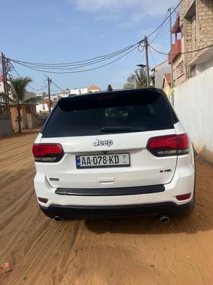 Grand Jeep Cherokee image 4