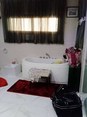Villa r+3 à louer à Ngor image 10