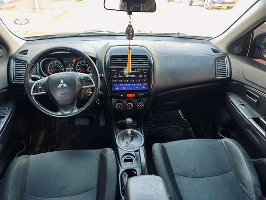 Mitsubishi RVR image 9