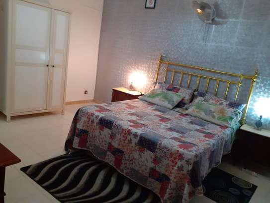 Bel appartement meublé à louer a Ouest foire image 6