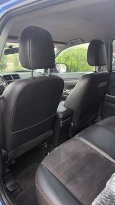 Mitsubishi Outlander image 7