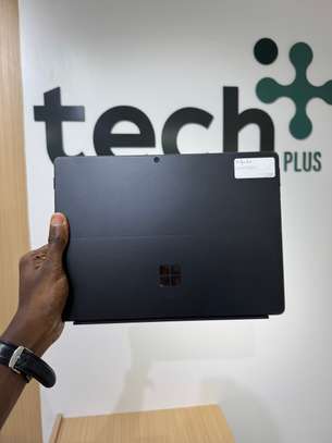 Surface Pro 8 - I5 11e Génération | 8GB RAM | 512GB SSD image 2