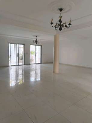 Sublime villa a louer image 13