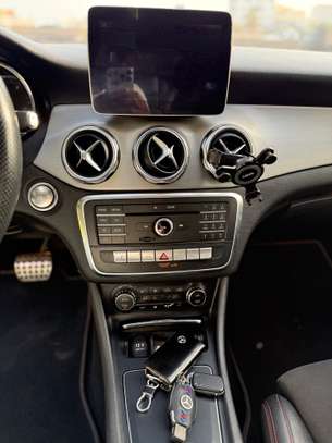 MERCEDES-BENZ GLA 180 (2018) – PACK AMG image 7