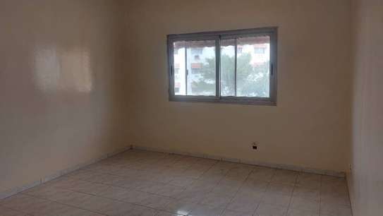 Appartement  à louer aux maristes image 4