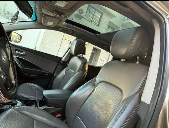 Hyundai Santa Fe 2015 SUV gris métallisé image 5