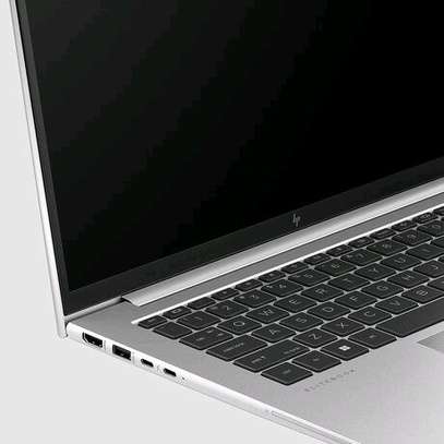 Hp elitebook 840 G10 image 9