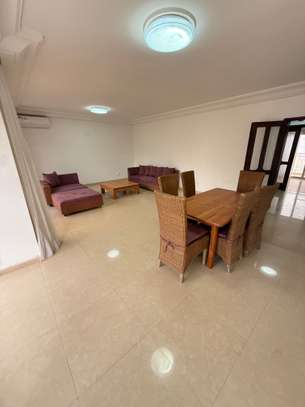 Appartement F4 à louer sur la Petite Corniche des Almadies image 2