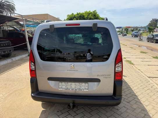 PEUGEOT PARTNER 2017 image 9