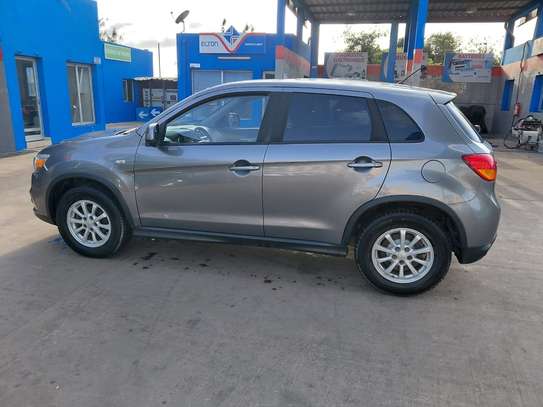 Mitsubishi Rvr venant image 2