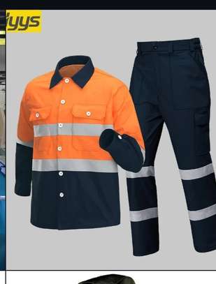 Tenues et gilets de travail image 7