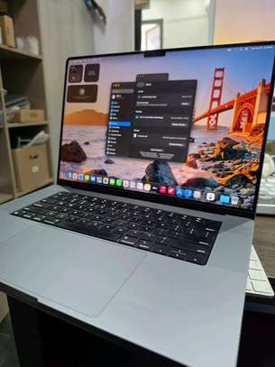 MacBook pro 16'' image 3