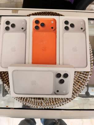 Iphone 17Pro max 256gb esim scelle image 3