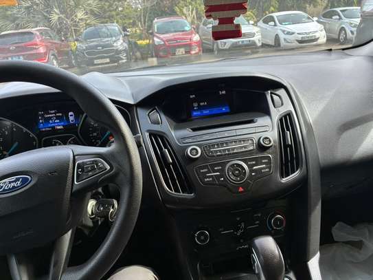 Ford Focus 2017 image 8