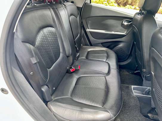 location Renault Qm3 image 7