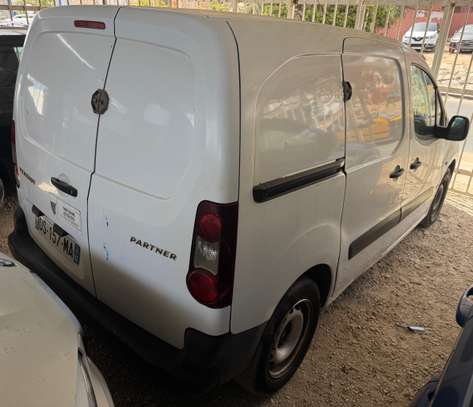 Peugeot Partner image 12