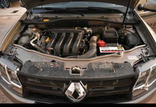 Renault Duster essence automatique 4sylindres image 6