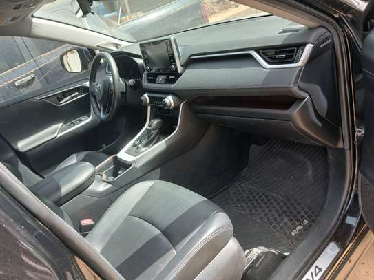 Toyota Rav4 essence automatique image 5