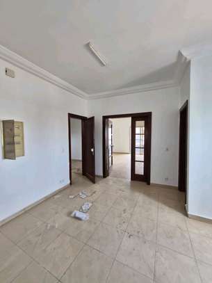 Appartements modernes à Dieuppeul de 3 chambres et salon image 8