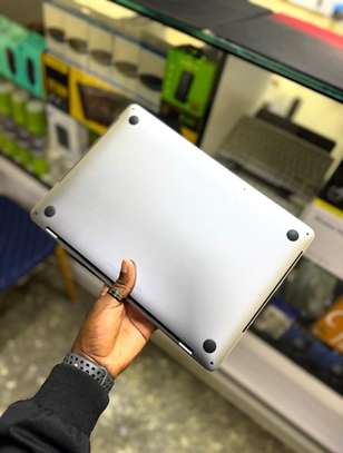MacBook Pro Touchbar 2020 13 pouces image 3