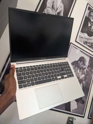 Asus i5 11th gen 3ghz SSD 512gb /16gb ram ordinateur image 5