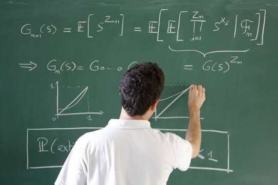 Répétiteur MATHS ET PC image 2
