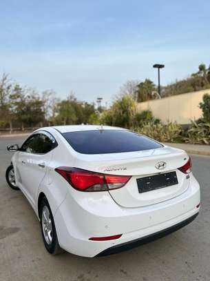 Hyundai avante image 11