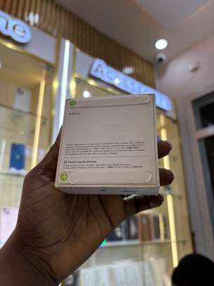 AirPods 4 Simple image 2