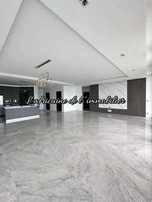 Appartement haut standing avec vue mer à louer  aux Almadies image 3