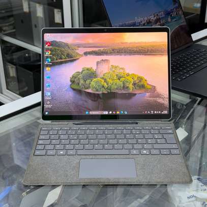 Surface Pro 11 1to ssd/16go avec stylet image 1