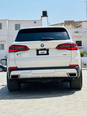 BMW x5 2020 full options image 9