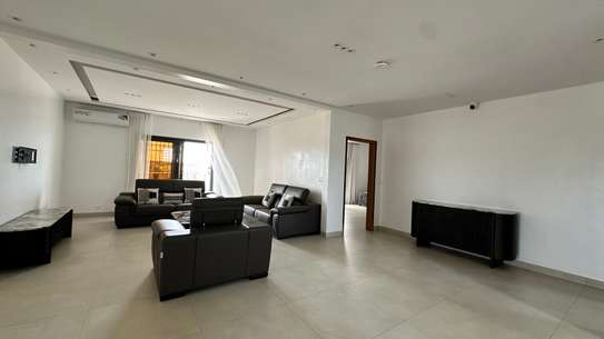 À VENDRE, VILLA de Luxe, TOUBAB DIALAW image 7