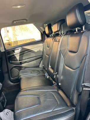 Ford Edge Titanium 2018 image 5