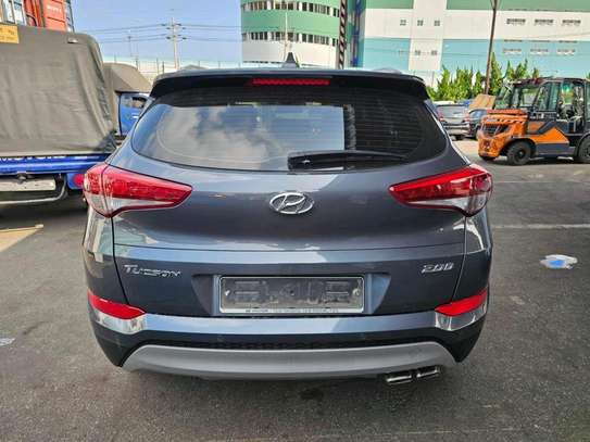 Hyundai tucson 2017 image 3