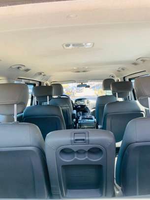 Hyundai starex  12 place 2017 image 5
