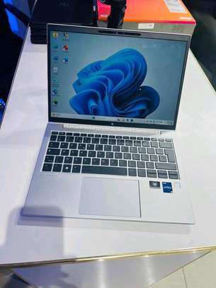 Hp elitebook  830 G9 core i5 12th image 2