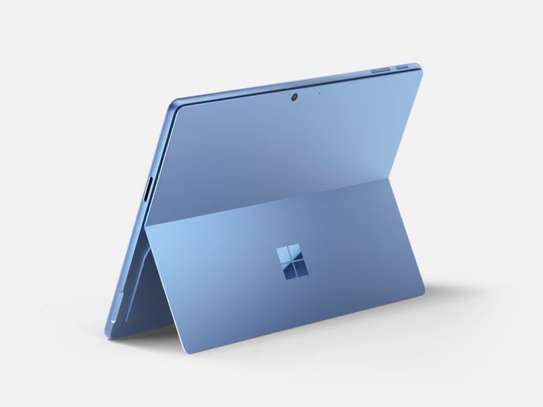 Microsoft Surface Pro Snapdragon X Élite 11e Édition 2024 image 3